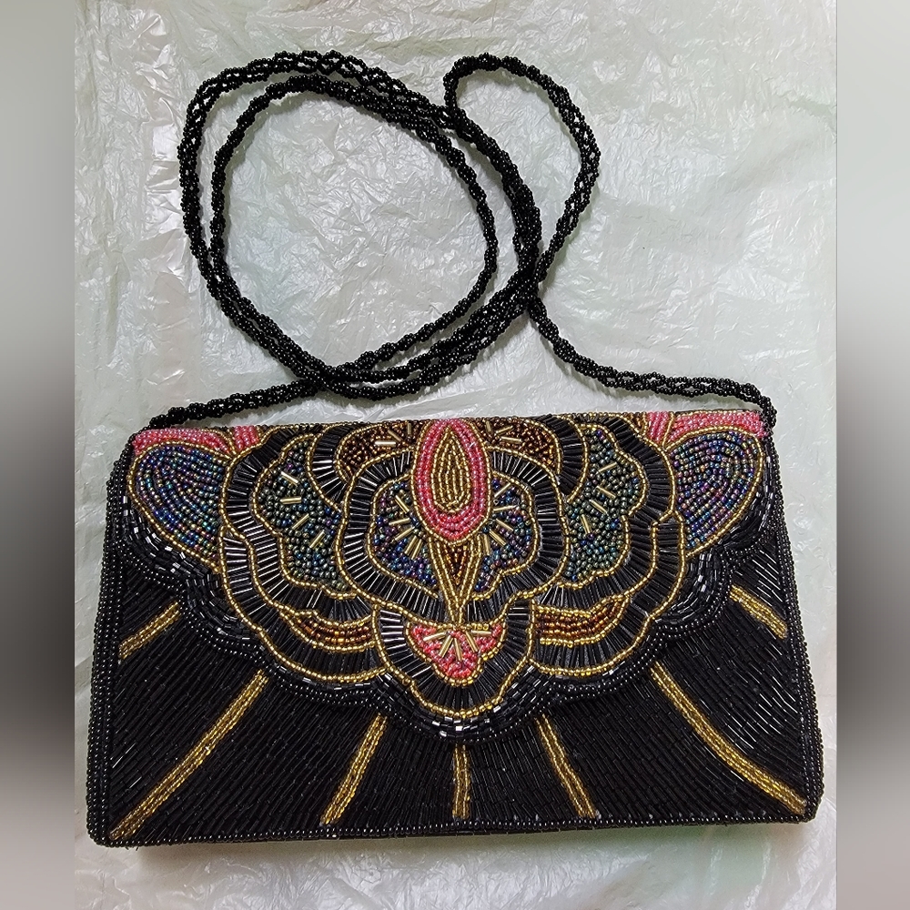 La Regale Beaded Black Purse
